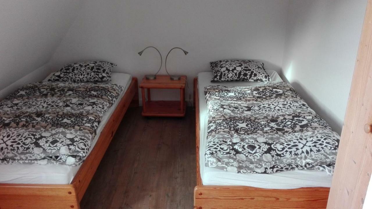 Ferienwohnungen Und Haushaelfte Friesland Midlum  Ngoại thất bức ảnh